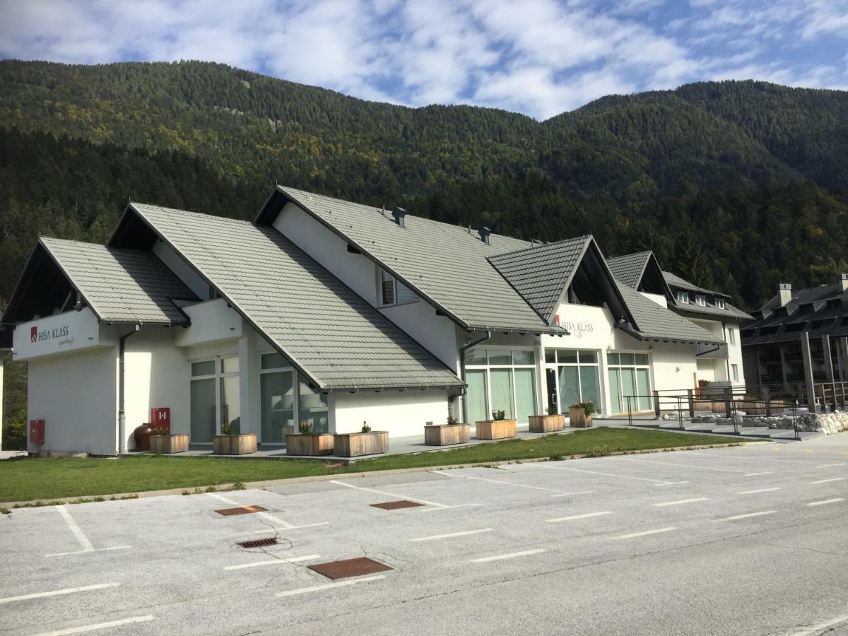 Klass 210 Kranjska Gora Buitenkant foto